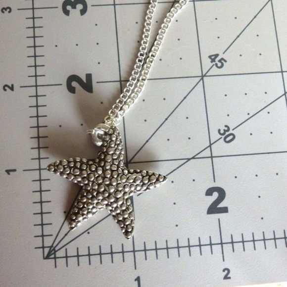 Starfish Necklace fine Pewter Pendant 2034 - Picture 3 of 4